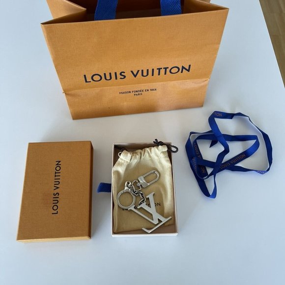 Louis Vuitton Key Chain - Purse Charm - Phone Charm - Picture 7 of 7